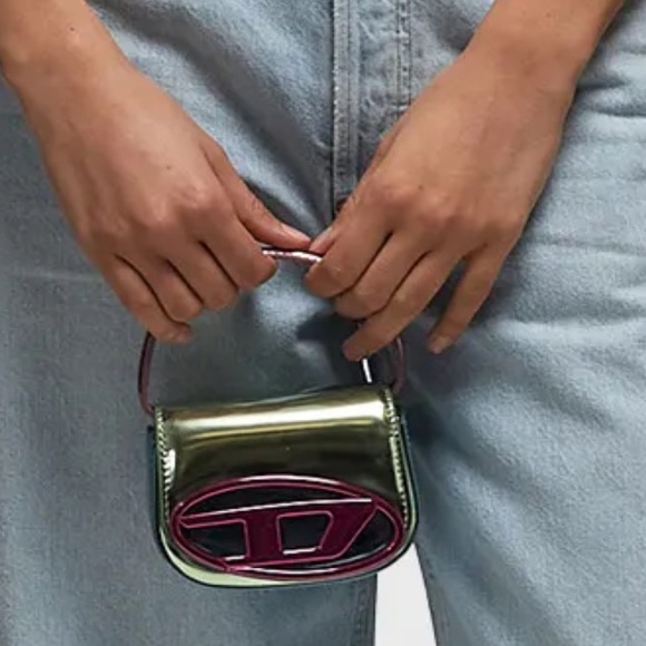 Diesel 1DR XS Crossbody Bag — Iconic Logo Mini Bag, Hard-to-Find - Picture 8 of 13